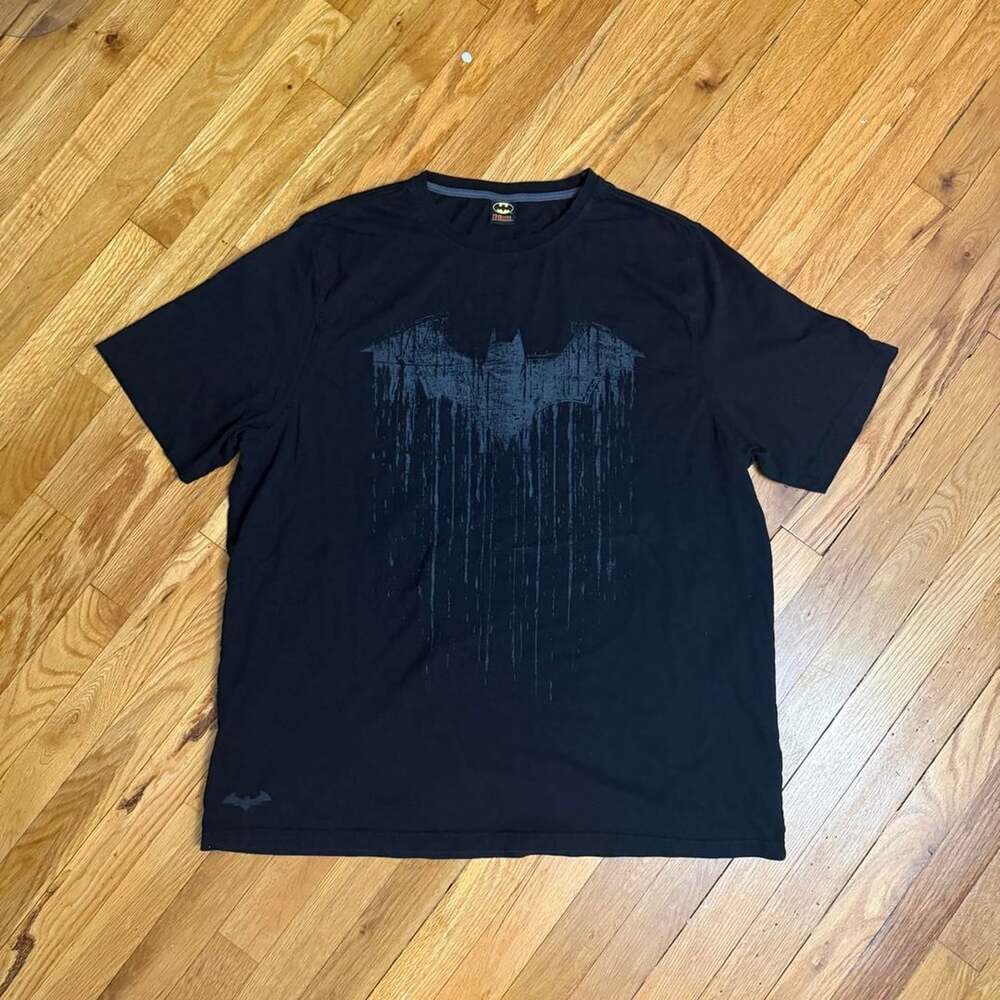 Batman DC Comics Distressed Dripping Bat Logo Graphic T-Shirt